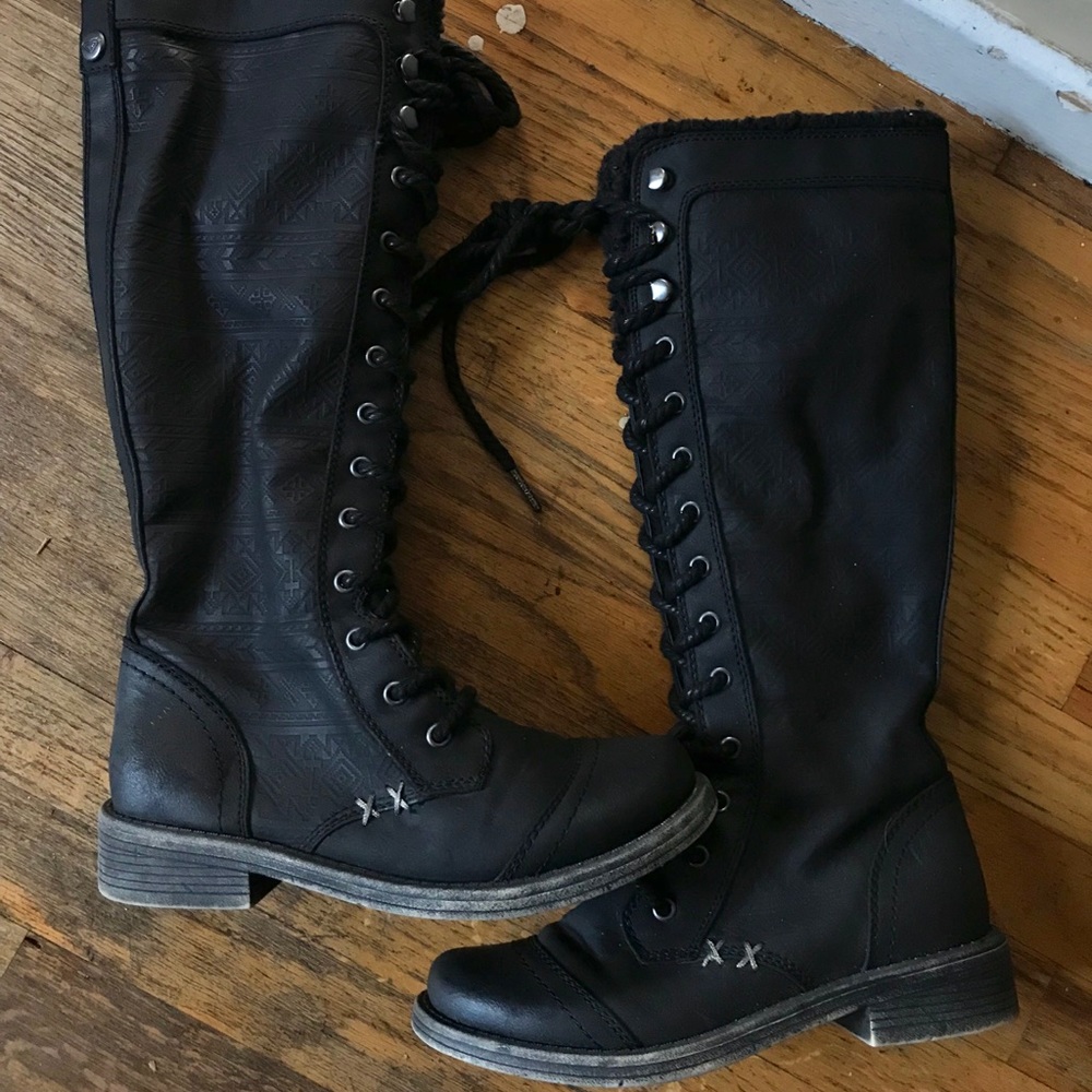 Mountain & The Seas Boardriding Co. lace up boots